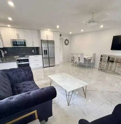 8 Islewood A Deerfield Beach FL 33442