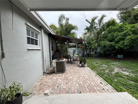 3240 SW 66th Terrace Miramar FL 33023