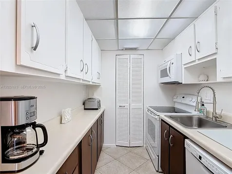 201 178th Drive Sunny Isles Beach FL 33160