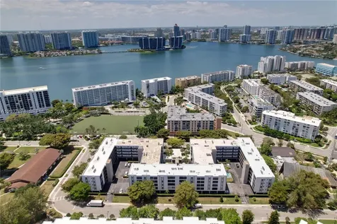 201 178th Drive Sunny Isles Beach FL 33160