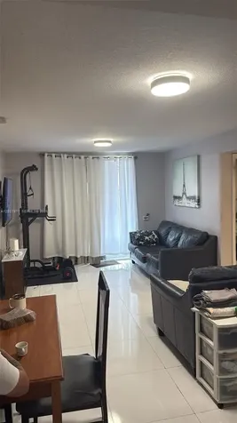 814 NW 36th Avenue Miami FL 33125
