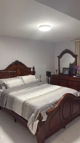 814 NW 36th Avenue Miami FL 33125