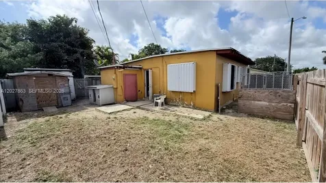 544 NW 10th Street Florida City FL 33034