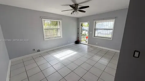 544 NW 10th Street Florida City FL 33034