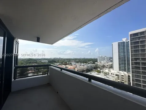 2555 Collins Avenue Miami Beach FL 33140