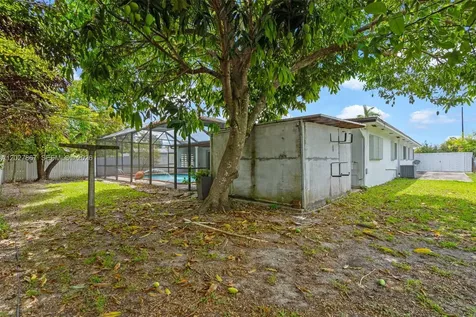 9110 Caribbean Boulevard Cutler Bay FL 33157