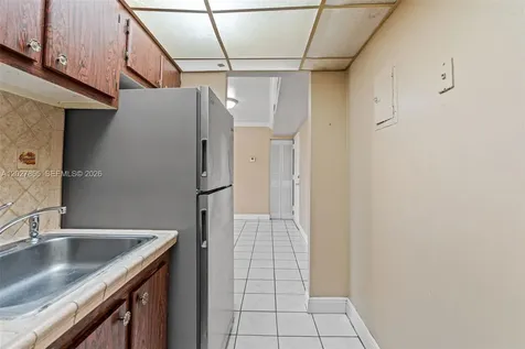 4713 NW 7th Street Miami FL 33126