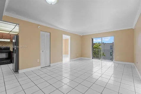 4713 NW 7th Street Miami FL 33126