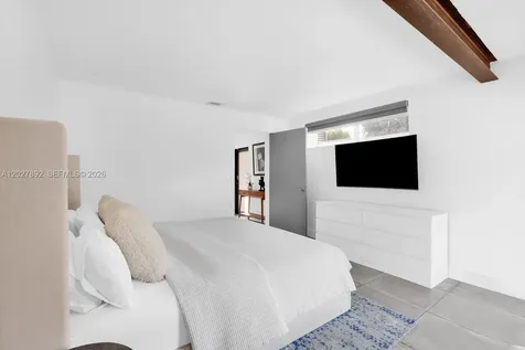 901 NE 82nd Terrace Miami FL 33138