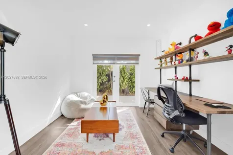 901 NE 82nd Terrace Miami FL 33138