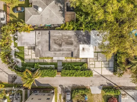 901 NE 82nd Terrace Miami FL 33138