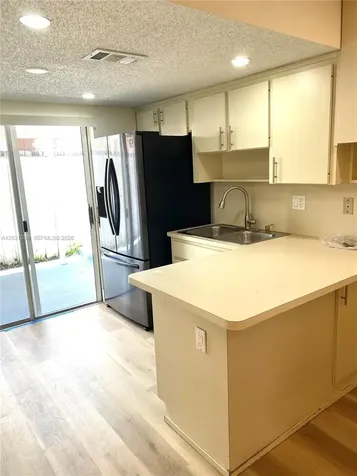 2212 W 74th Street Hialeah FL 33016