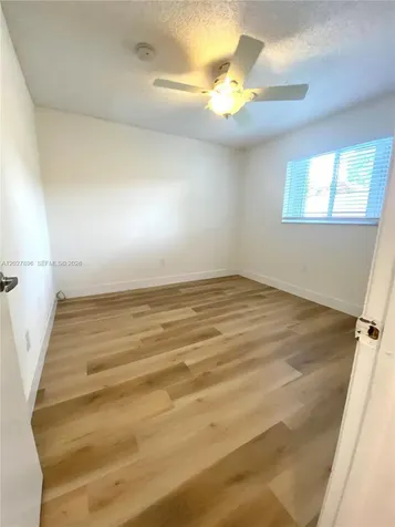 2212 W 74th Street Hialeah FL 33016