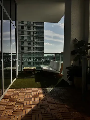 Miami FL 33137