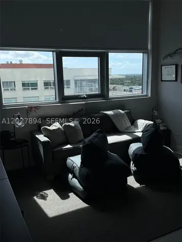 Miami FL 33137