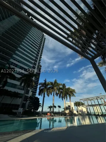 Miami FL 33137