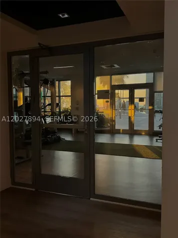 Miami FL 33137