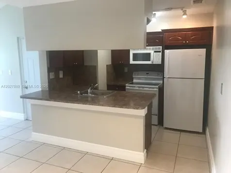 6740 NW 175th Lane Hialeah FL 33015