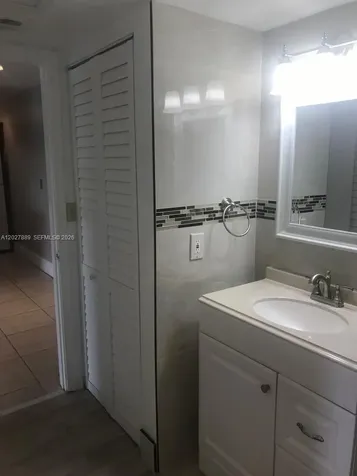 6740 NW 175th Lane Hialeah FL 33015
