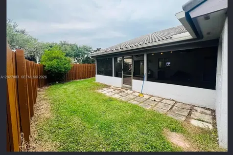 1960 Sacramento Weston FL 33326