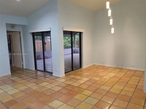 1960 Sacramento Weston FL 33326