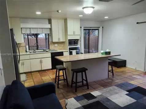 1960 Sacramento Weston FL 33326