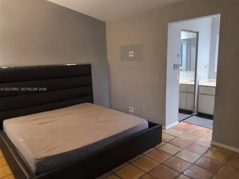 1960 Sacramento Weston FL 33326