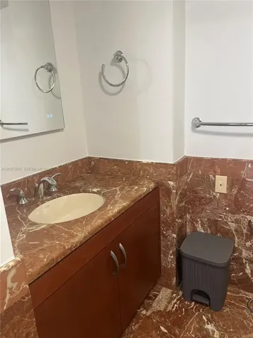600 Biltmore Way Coral Gables FL 33134