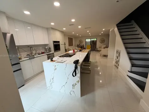 14233 SW 94th Cir Lane Miami FL 33186