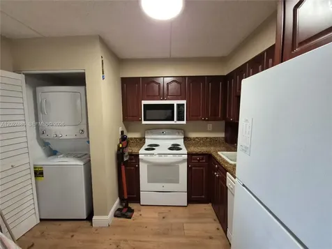 6045 NW 186th Street Hialeah FL 33015
