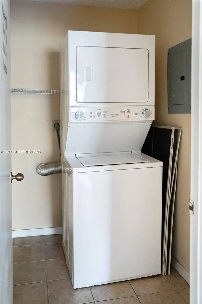 4035 W Mcnab Road Pompano Beach FL 33069