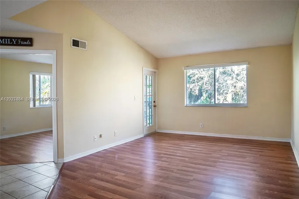 4035 W Mcnab Road Pompano Beach FL 33069