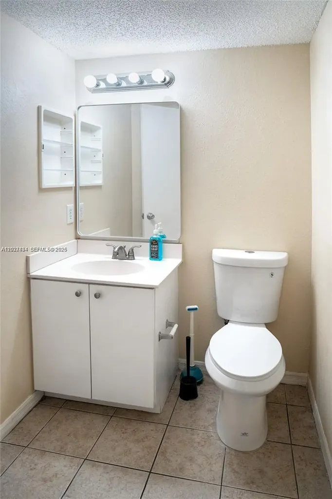 4035 W Mcnab Road Pompano Beach FL 33069