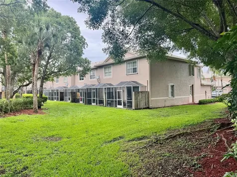 1801 Salerno Circle Weston FL 33327