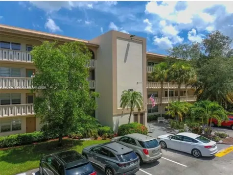 2402 Antigua Circle Coconut Creek FL 33066