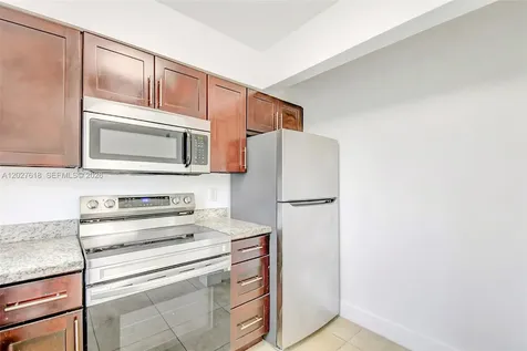 407 SE 9th Court Hallandale Beach FL 33009
