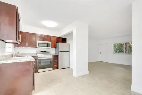 407 SE 9th Court Hallandale Beach FL 33009