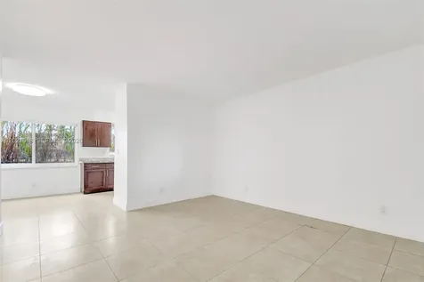 407 SE 9th Court Hallandale Beach FL 33009