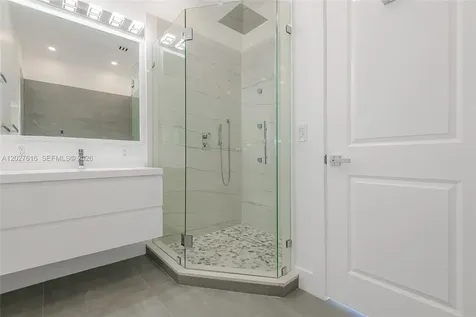 651 NE 172nd Street Miami FL 33162