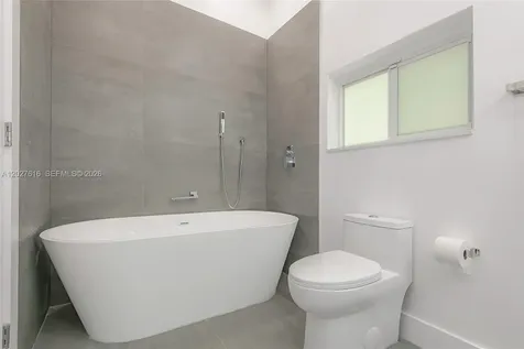 651 NE 172nd Street Miami FL 33162