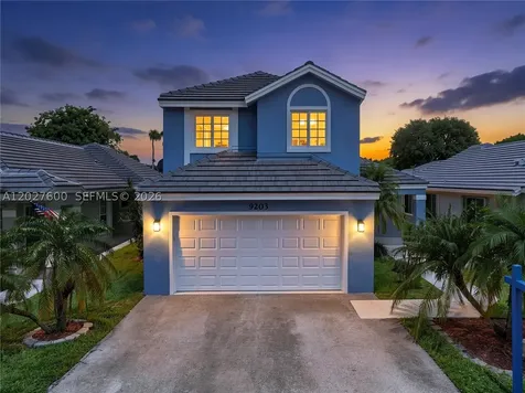 9203 Arborwood Circle Davie FL 33328
