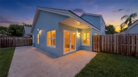 9203 Arborwood Circle Davie FL 33328