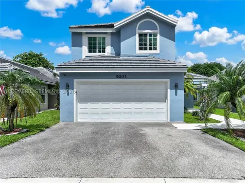 9203 Arborwood Circle Davie FL 33328