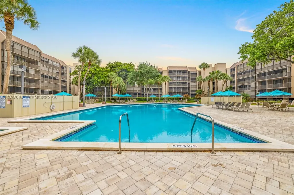 2814 N 46th Avenue Hollywood FL 33021