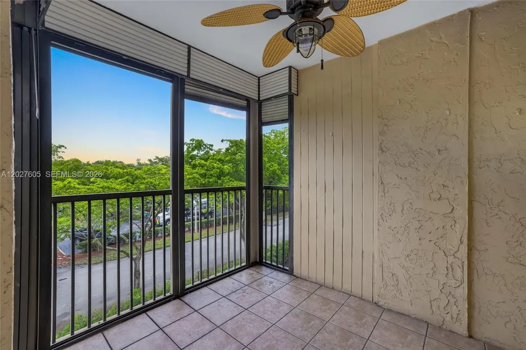 2814 N 46th Avenue Hollywood FL 33021