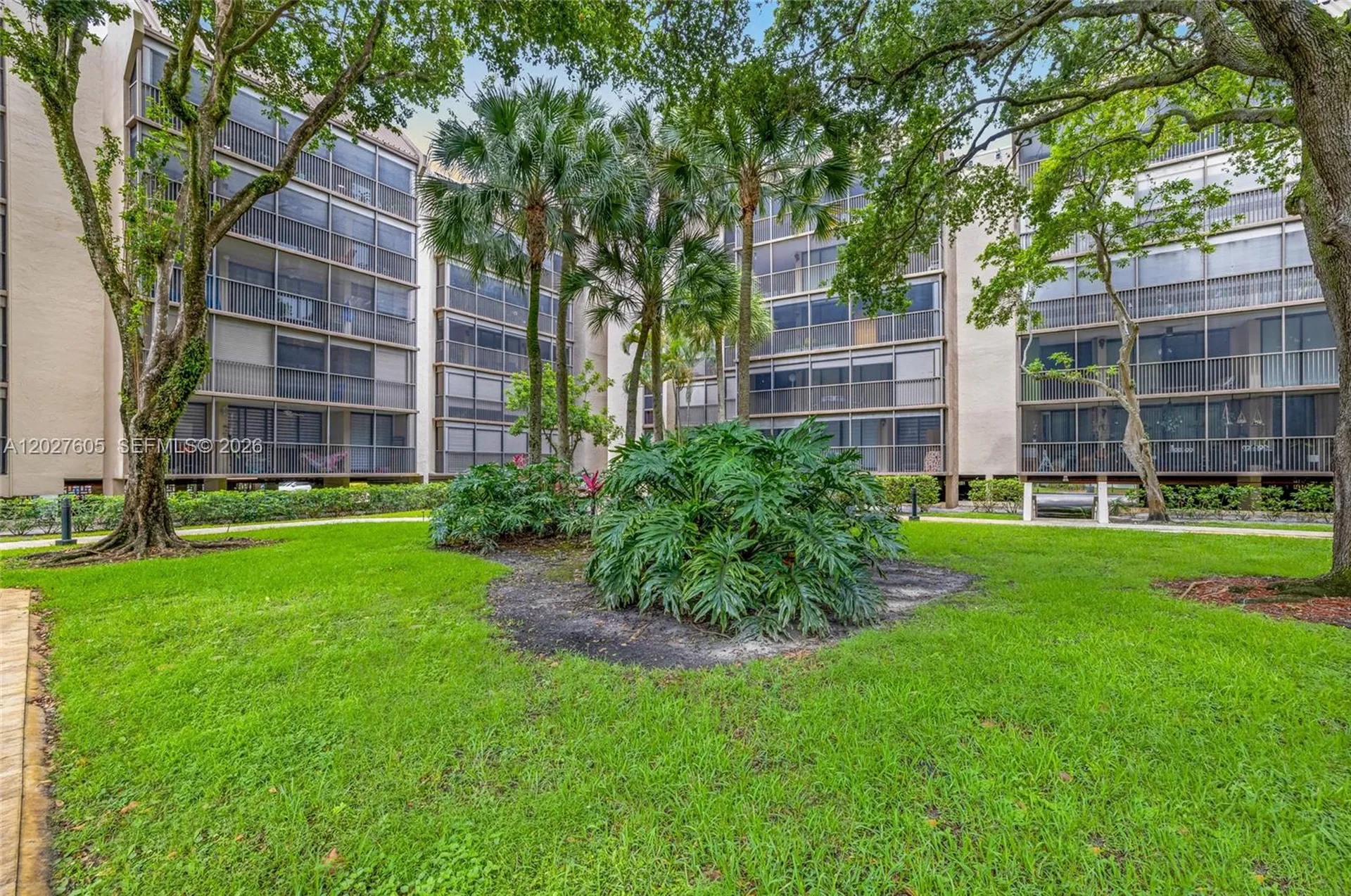 2814 N 46th Avenue Hollywood FL 33021
