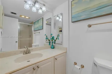 2814 N 46th Avenue Hollywood FL 33021