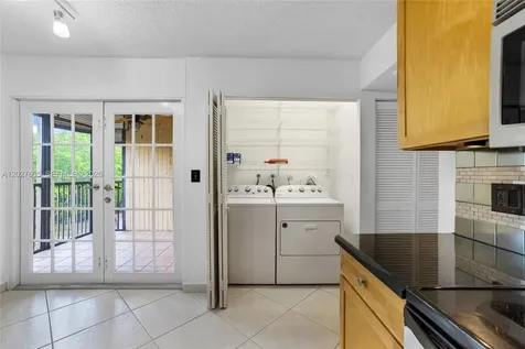 2814 N 46th Avenue Hollywood FL 33021