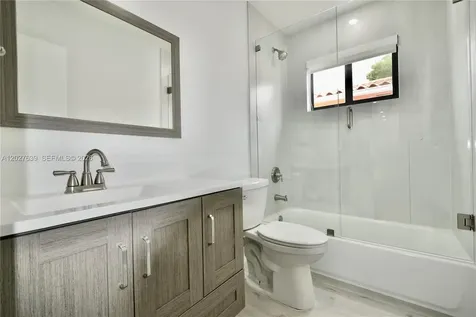 3018 SW 25th Terrace Miami FL 33133