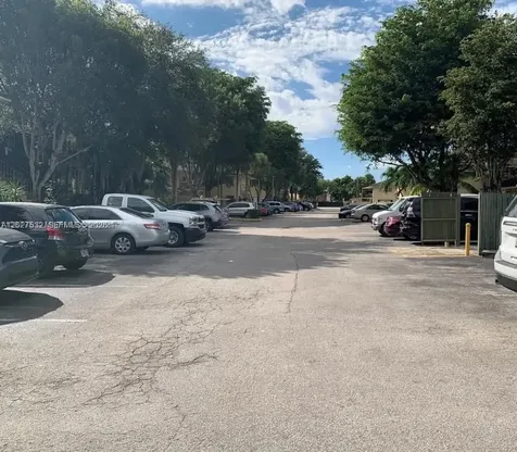 15669 SW 73rd Cir Terrace Miami FL 33193